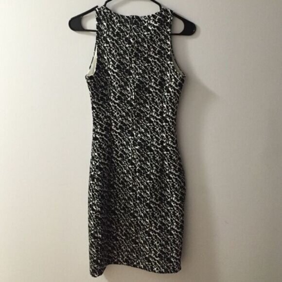 H&M Dress - Picture 2 of 3